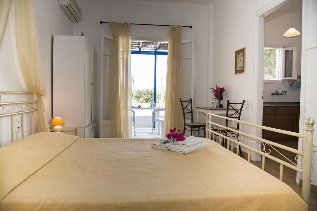 Elena Apartments Pollonia Zimmer foto